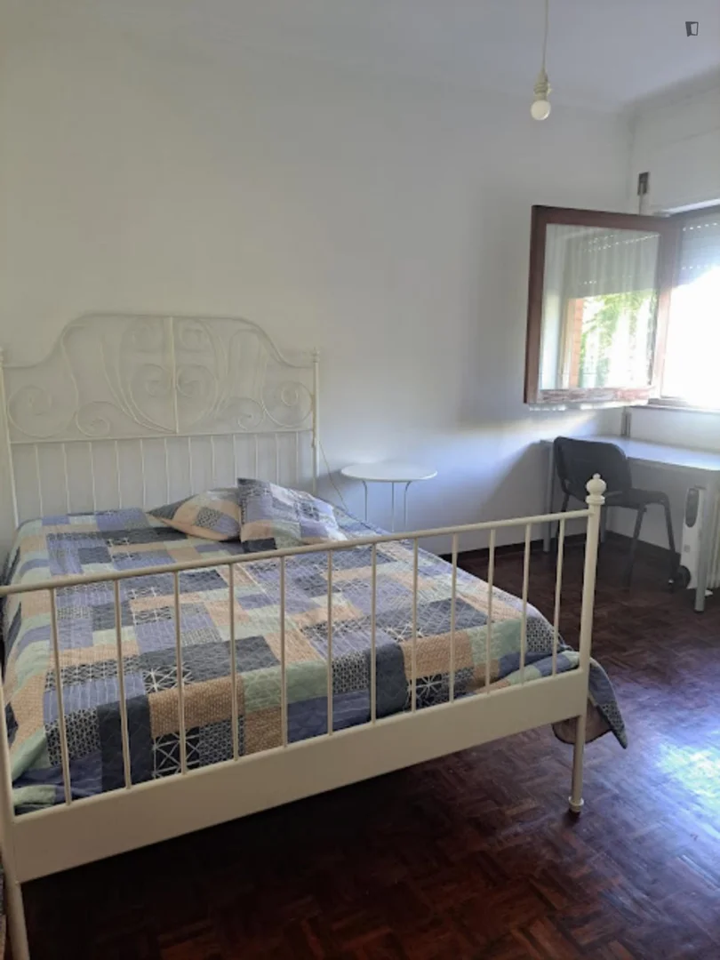 Chambre à louer dans un appartement d'étudiant à , entièrement meublée
