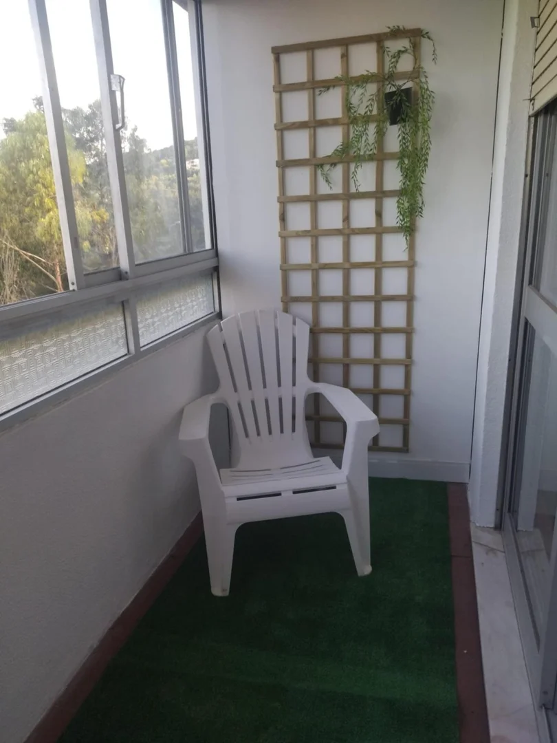 Student-friendly room in  with modern amenities