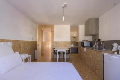 Logement entier à Rua Adelino Veiga, image 2 de 17