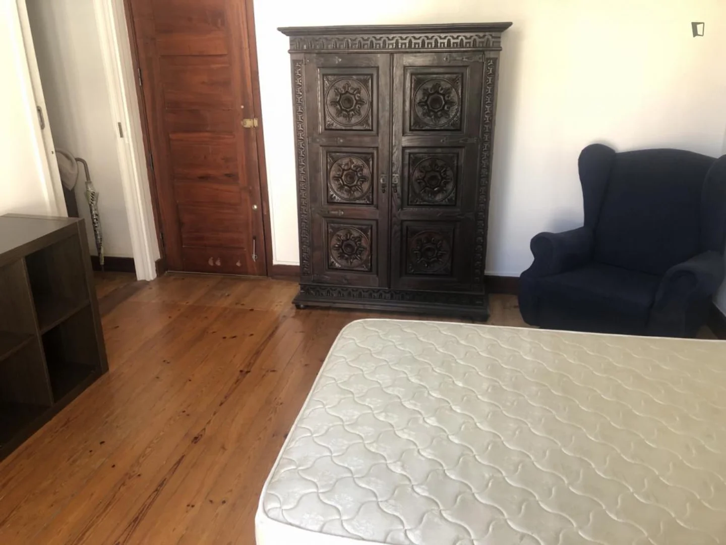 Habitación acogedora para estudiantes disponible en 