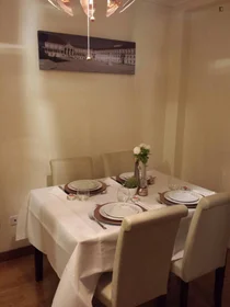 Logement entier à Rua António Jardim, image 8 de 12