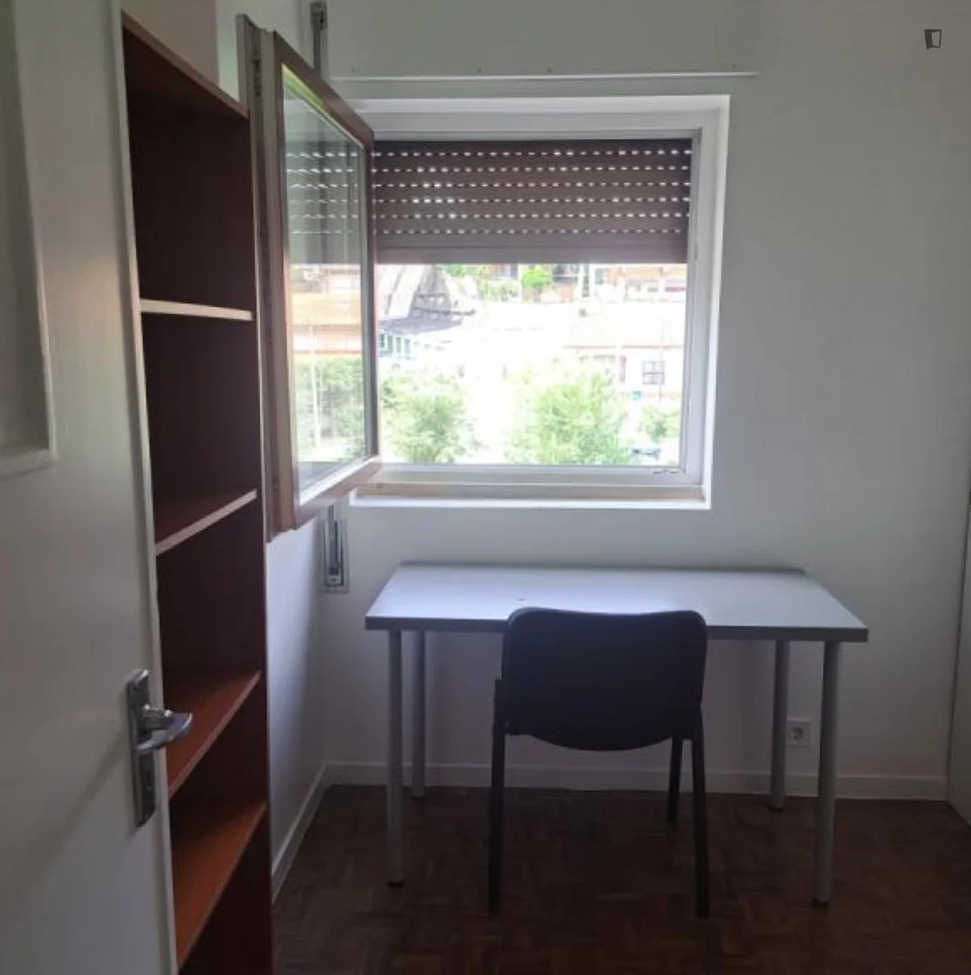 Chambre d'étudiant économique avec emplacement pratique dans 
