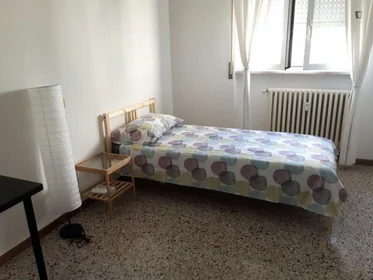 Stanza privata in via Viterbo, immagine 1 di 10