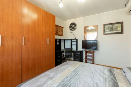 Logement entier à Via delle Forze Armate, image 3 de 24