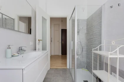 Privatzimmer in der Via dei Missaglia, bild 11 von 16