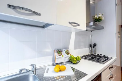 Habitación privada en Via Tavazzano, imagen 6 de 14
