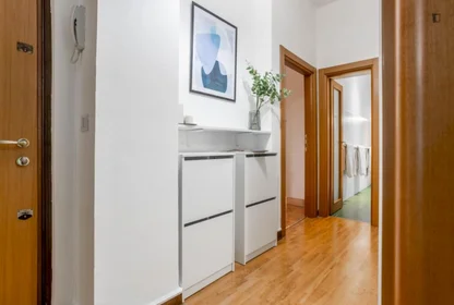 Habitación privada en Via Tavazzano, imagen 10 de 14