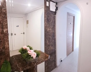 Prywatny pokój Carrer Garbinet, obraz 22 27