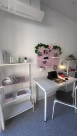 Prywatny pokój Carrer Garbinet, obraz 6 27
