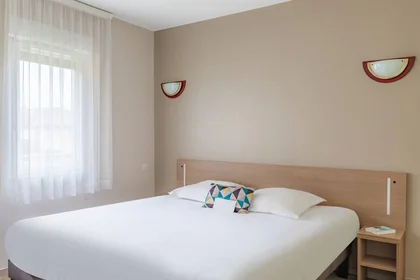 Habitación privada en LIMOGES, 87000, imagen 1 de 8