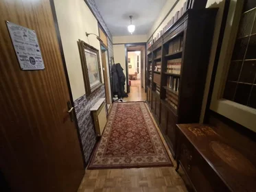 Private room at Gran Via de les Corts Catalanes, Eixample, image 5 of 8