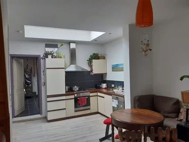 Entire apartment at Hundelgemsesteenweg, Gentbrugge, image 2 of 8