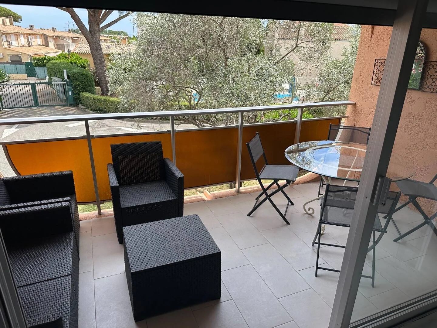 Room for rent in student apartment in , fully furnished