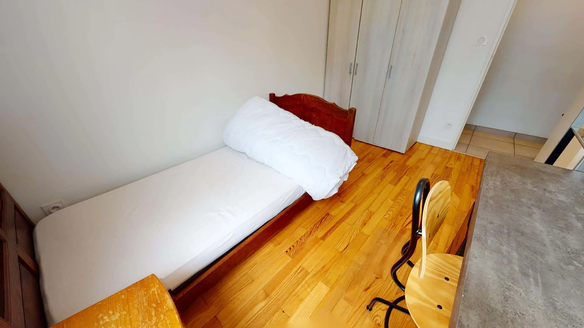 Quarto amigo do estudante em  com comodidades modernas