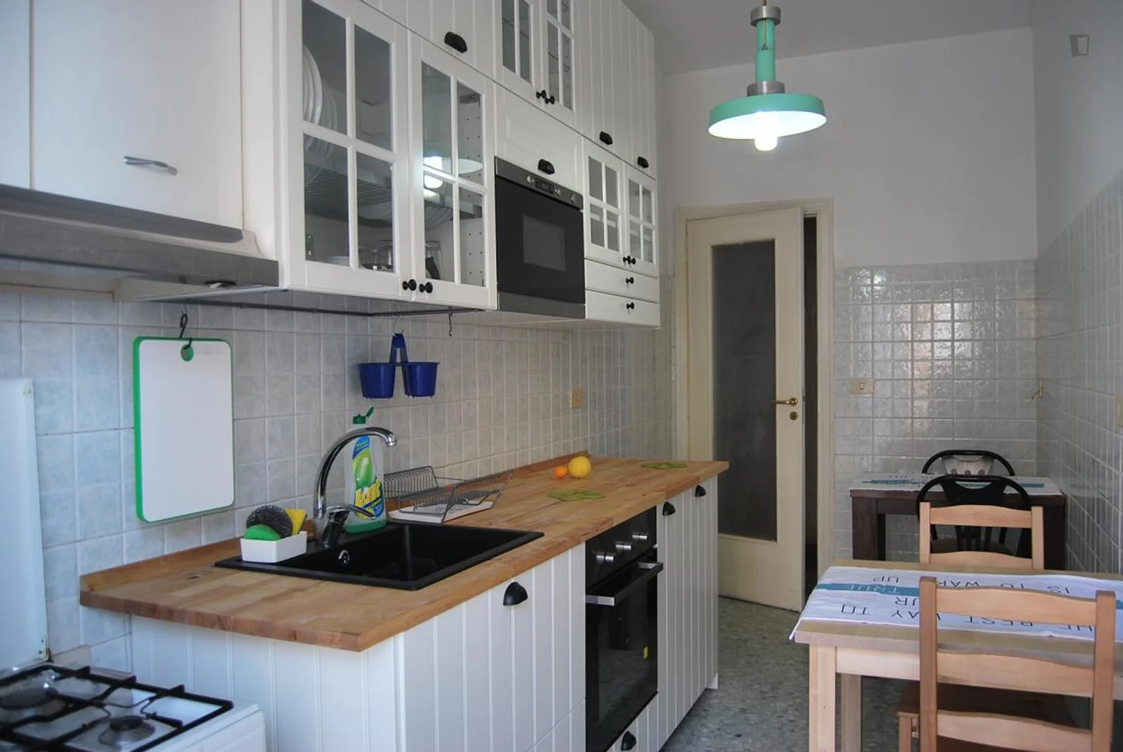 Comfortable and spacious student room in