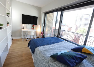 Cheap private room in Montreal