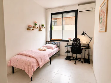 Habitación privada en Rue Nivôse, imagen 1 de 10