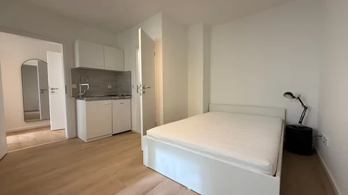 Chambre privée à Hildesheimer Straße, 248, image 1 de 10