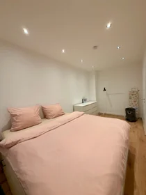Apartamento inteiro em Mundenheimer Straße, imagem 6 de 13