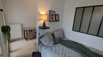 Privatzimmer im Wohnheim in der 35 Rue Médéric Clichy, bild 1 von 5