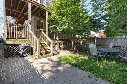 Alojamiento entero en residencia en 40, Woodward St., Unit 1, South Boston, Boston, MA, 02127, imagen 17 de 25
