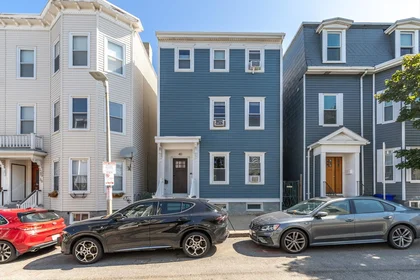 Alojamiento entero en residencia en 40, Woodward St., Unit 1, South Boston, Boston, MA, 02127, imagen 19 de 25