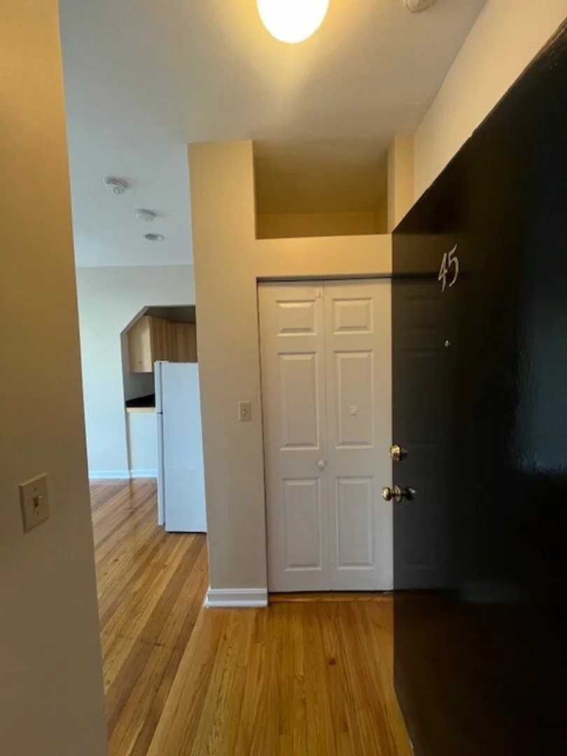 Fully equipped studio flat for students in 
