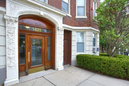 Gesamte Unterkunft im Wohnheim in der 1625, Commonwealth Ave., Unit 1, Brighton, Boston, MA, 02135, bild 14 von 15
