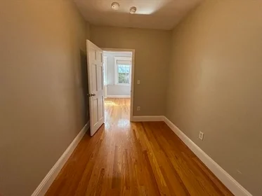 Entire place in residence at 2001, Commonwealth Ave., Unit 2, Brighton, Boston, MA, 02135, image 6 of 18