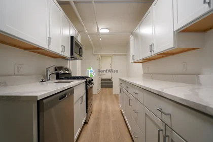 Entire place in residence at 6, Camelot Ct., Unit A, Brighton, Boston, MA, 02135, image 18 of 19