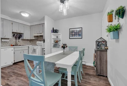 Alojamiento entero en residencia en 10, Scottfield Rd., Unit 2, Allston, Boston, MA, 02134, imagen 7 de 10