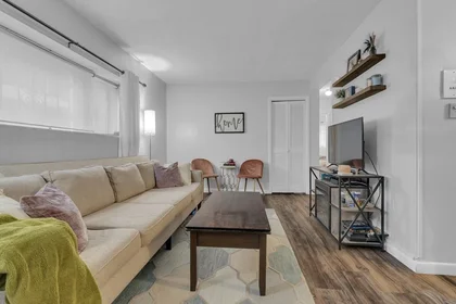 Alojamiento entero en residencia en 10, Scottfield Rd., Unit 2, Allston, Boston, MA, 02134, imagen 10 de 10