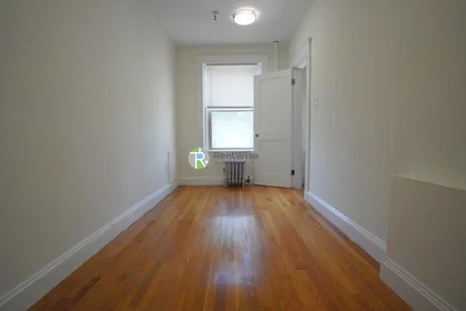 Entire place in residence at 1850, Commonwealth Ave., Unit 45, Brighton, Boston, MA, 02134, image 12 of 21