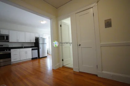 Entire place in residence at 1850, Commonwealth Ave., Unit 45, Brighton, Boston, MA, 02134, image 9 of 21
