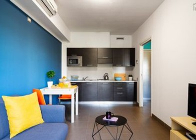 Cheap private room in roma