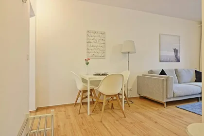 Alojamiento entero en Wilhelmshavener Straße, Mitte, imagen 5 de 10