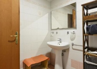Cheap private room in Rome