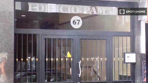 Entire place at Calle Bernardo de la Torre, image 12 of 17