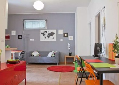 Bright private room in roma