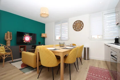 Private room at 31 BOULEVARD VICTOR HUGO, image 1 of 7