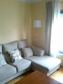 Privatzimmer in der Avenida Berlim, bild 11 von 17