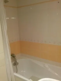Privatzimmer in der Avenida Berlim, bild 8 von 17