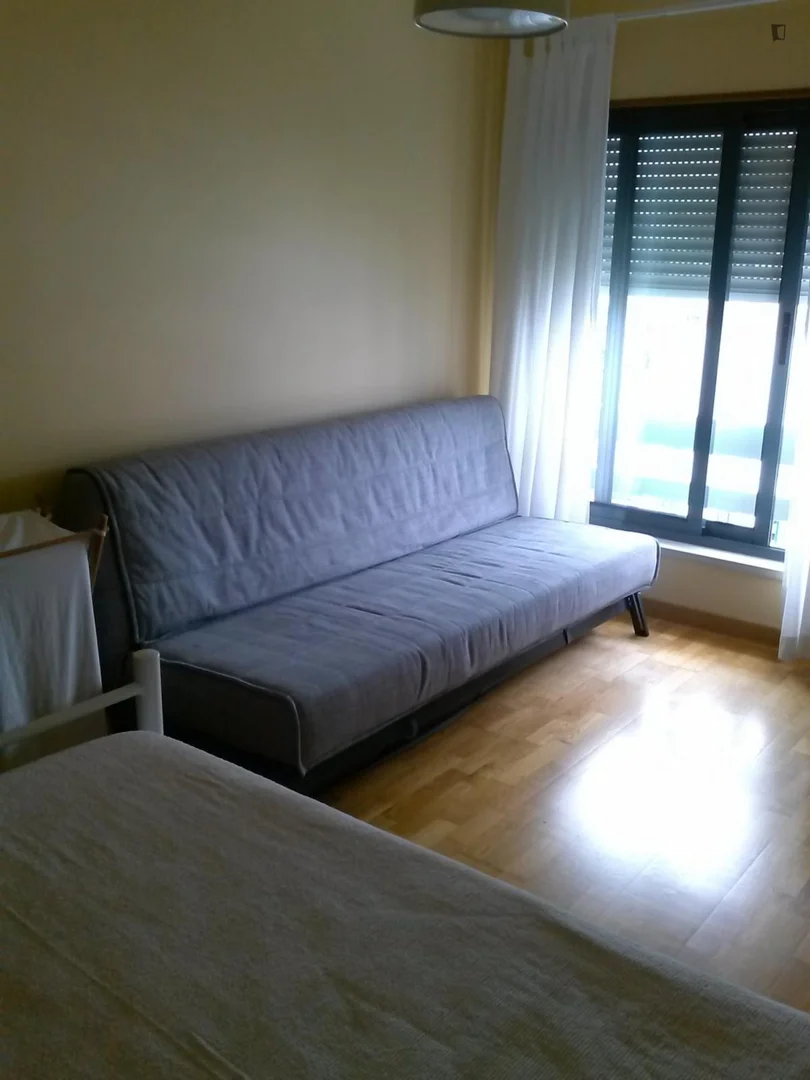 Room for rent in student apartment in , fully furnished
