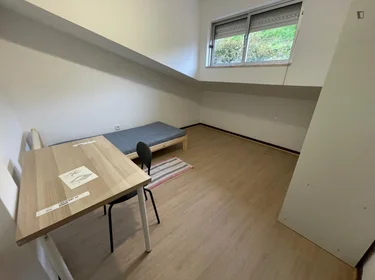 Habitación privada en R. da Volta das Calçadas, imagen 1 de 10