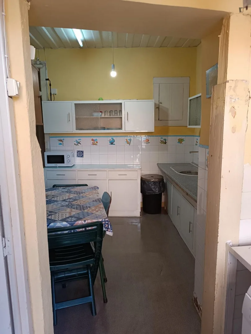 Chambre à louer dans un appartement d'étudiant à , entièrement meublée