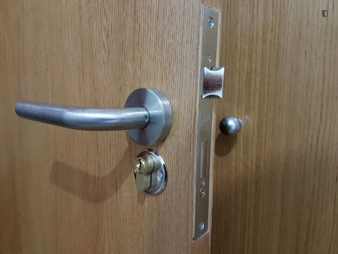 Zimmer in Studentenwohnung in  zu vermieten, voll möbliert