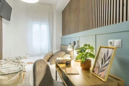 Quarto privado em Calle Titulcia, imagem 1 de 10