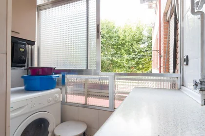 Habitación privada en Avenida España, imagen 10 de 16