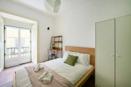 Private room at Rua de São Bento, Lisbon, image 1 of 10