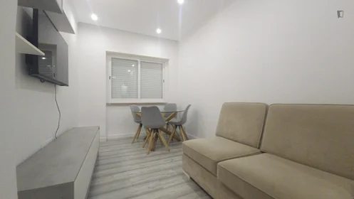Entire place at Rua Alfredo Roque Gameiro, image 1 of 10